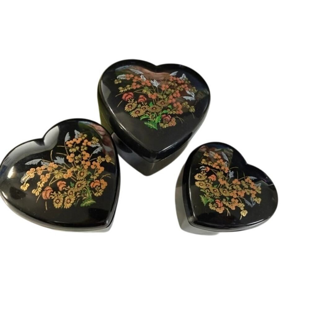 Vtg 3-pc Nesting Heart Trinket Boxes Black Lacquer Style Wildflower Hong Kong